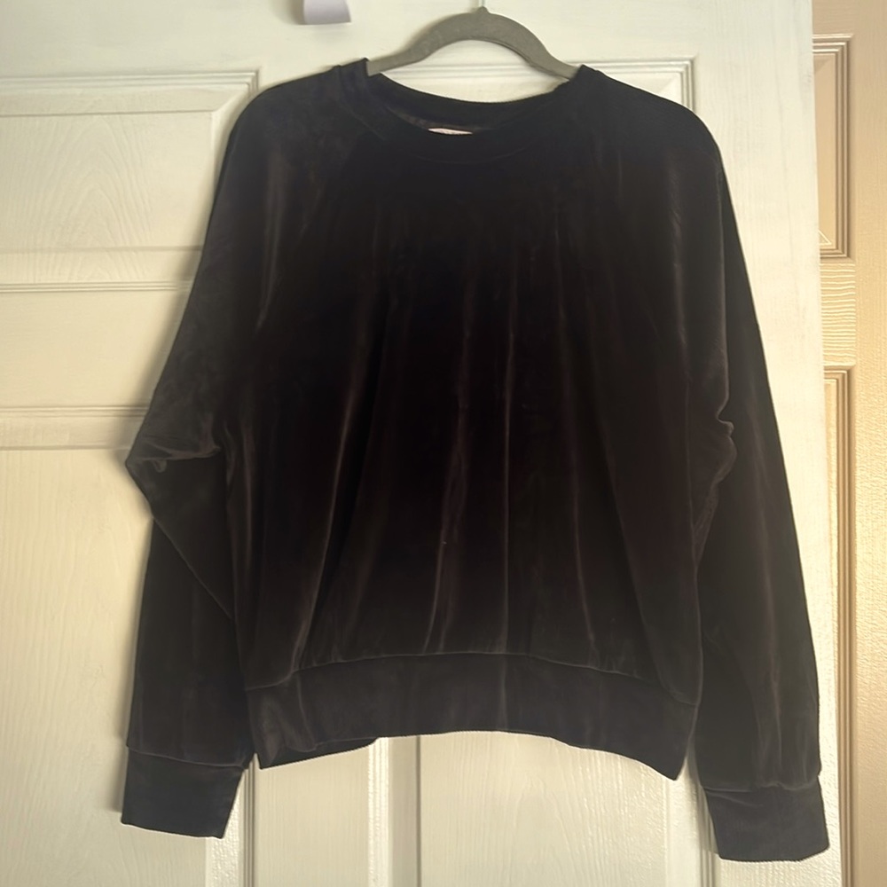 Victoria Secret - Large black lounge wear - super soft 97% polyester. Worn once